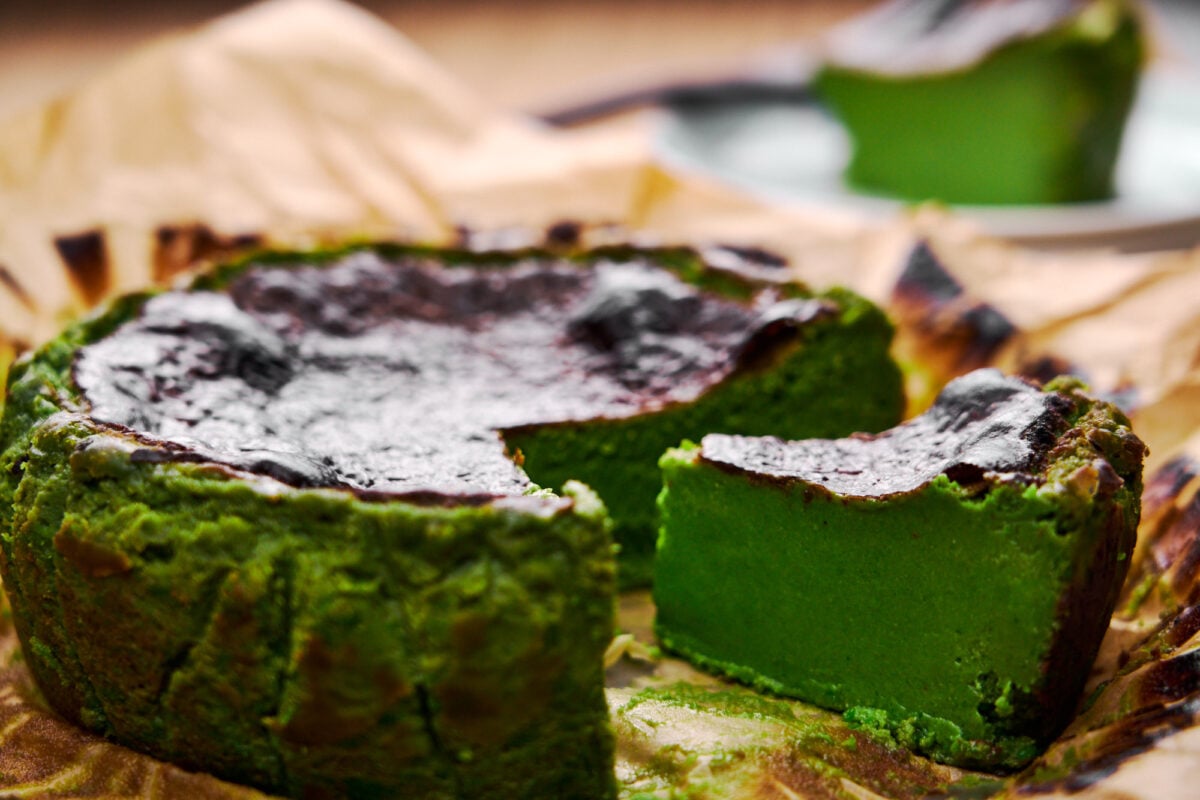 Burnt Basque Cheesecake is a ridiculously simple dessert that comes together from a handful of ingredients. Matcha (green tea powder) gives this one its vibrant green hue and fragrant flavor.