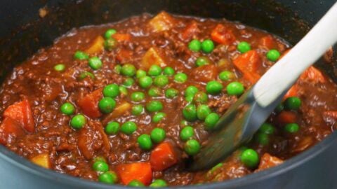 Green peas, carrots and potatoes in Japanese curry.