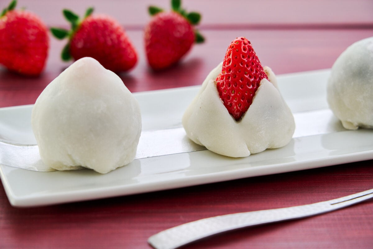 Examples of different ways to wrap strawberry mochi, or ichigo daifuku.